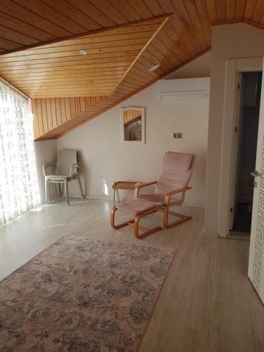 Χώρος καθιστικού στο Villa Calıs 2