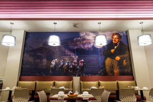 Χώρος καθιστικού στο Hôtel Le Châteaubriant