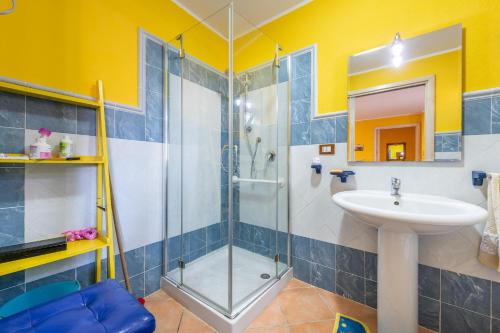 Ένα μπάνιο στο Villa Gialla Castiadas