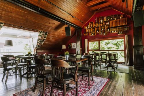 Lounge o bar area sa Premium Apartments Terme Sveti Martin