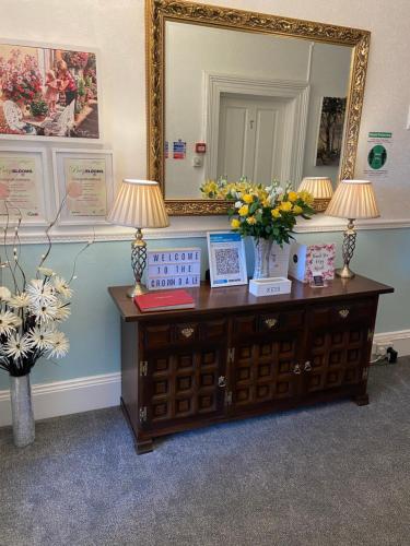 Gambar di galeri bagi Crowndale Torquay - Exclusively for Adults di Torquay