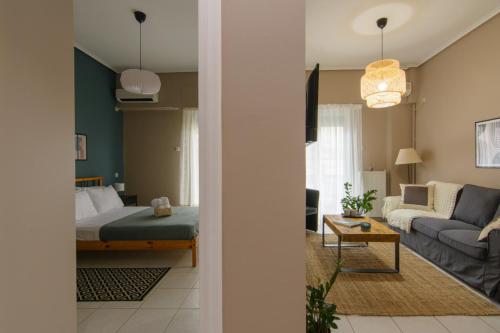 Un lugar para sentarse en APT 48, COZY APARTMENT IN KALAMATA CITY CENTER