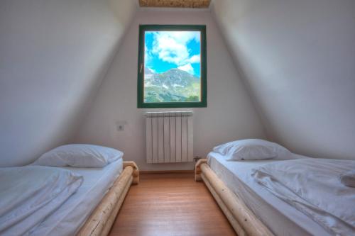 Gallery image of Apartmani i Restoran Sljeme in Žabljak