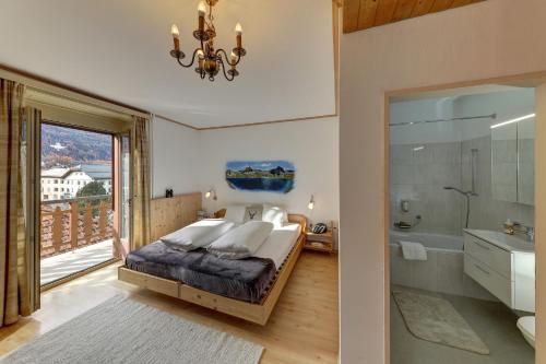 Koupelna v ubytování Hotel Schweizerhof Sta Maria