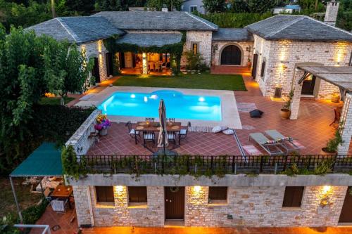 Бассейн в Patriko Estate in Epirus или поблизости