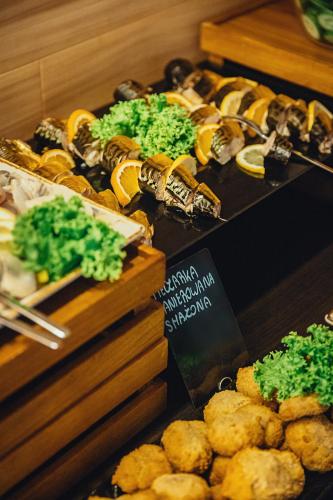 Φαγητό σε αυτό το ξενοδοχείο ή κάπου εκεί κοντά