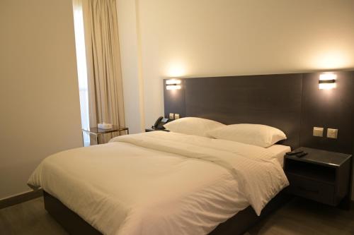 Garden City Hotel Dubai Image