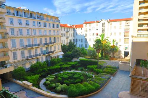 Nestor&Jeeves - PALAIS MEDITERRANEE TERRASSE - Central - Very close sea