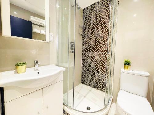 Kylpyhuone majoituspaikassa Thames Residences Hyde Park