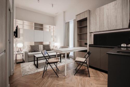 Gallery image of Cabo Noval Premium Suites, by Homing U in Seville
