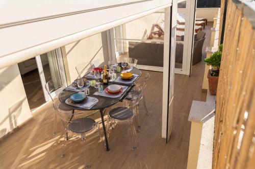 Colosseo brightful Apartment with rooftop