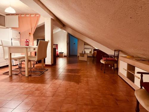 Η κουζίνα ή μικρή κουζίνα στο Attico a Roma