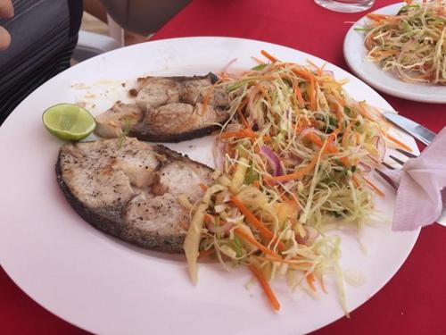 Makanan di atau berdekatan apartmen