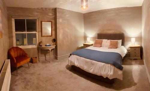 Postel nebo postele na pokoji v ubytování 3 Bedroom Luxury Apartment Main Street Cashel Tipperary