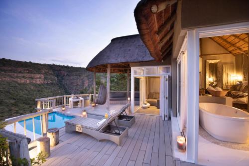 Πισίνα στο ή κοντά στο Clifftop Exclusive Safari Hideaway