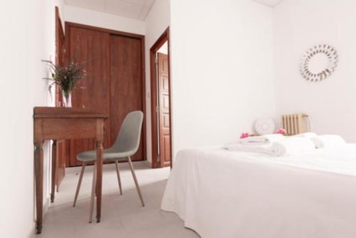Ένα ή περισσότερα κρεβάτια σε δωμάτιο στο Hostal San Cristobal - Pontedeume