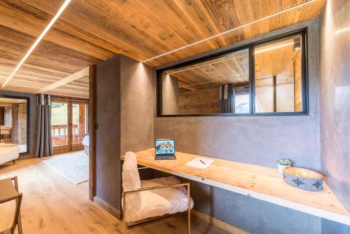 Gallery image of Le Lodge Rodzina, Luxueux chalet familial entièrement rénové avec Jacuzzi et Vue par LLA Selections in La Clusaz