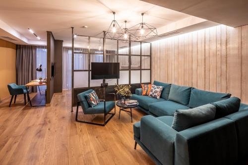 Loft7 tesisinde bir oturma alanı