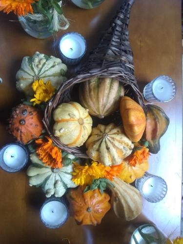 Makanan di atau berdekatan hotel