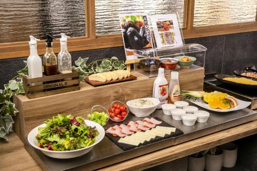 Jídlo v hotelu nebo okolí