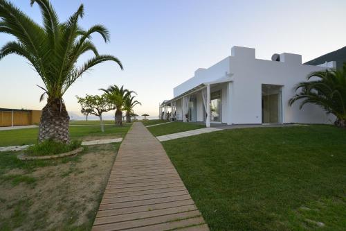 Gallery image of Hotel Odeon in Vasiliki