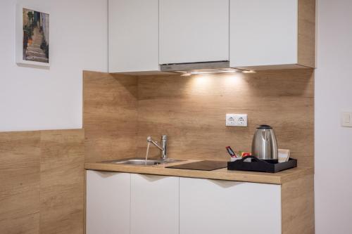 Apartments & Rooms Buble