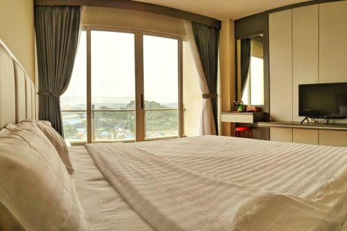 Lovina 19-03 at Pelita Nagoya apartment