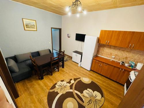 Una cocina o zona de cocina en Buget B&B