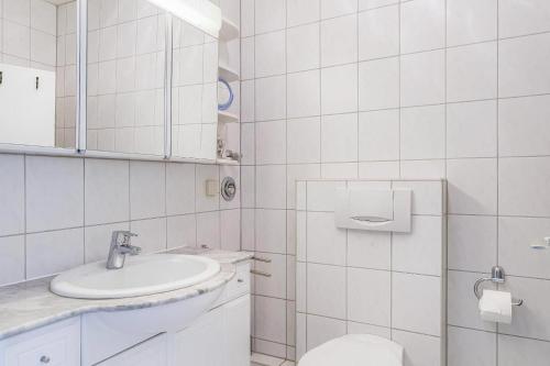 Ett badrum på Goldene Ruh Wohnung 405