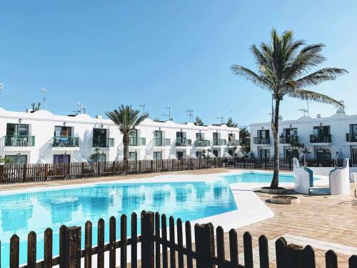 Holiday Pool View & WiFi by iRent Fuerteventura