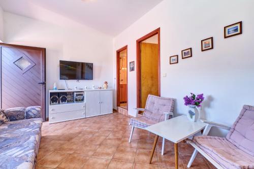 Η κουζίνα ή μικρή κουζίνα στο Eco Secluded apartments Zabodarski