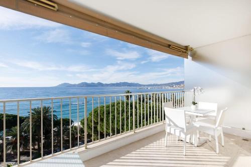 On La Croisette deluxe 2 bedrooms 2 baths