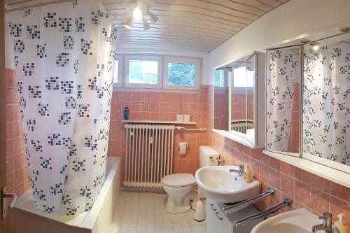 ห้องน้ำของ Penthouse Apartment in Langenloh bei Nürnberg