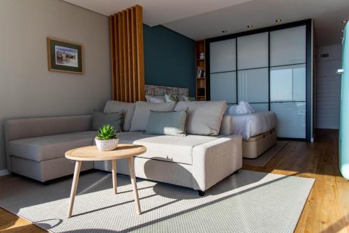 A seating area at Rooftop Funchal I by Madeira Best Apartments