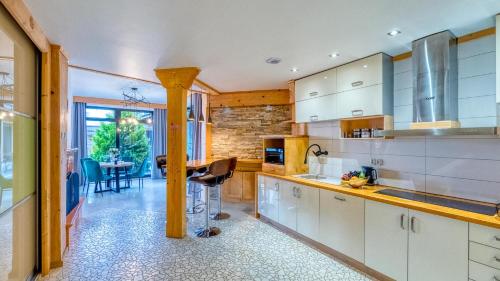 Η κουζίνα ή μικρή κουζίνα στο Delta House