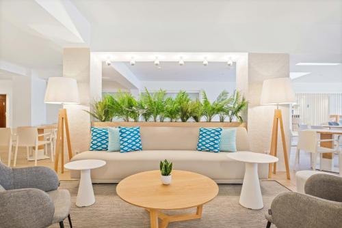 Blue Sea Piscis - Adults Only, Puerto de Alcudia – Precios ...
