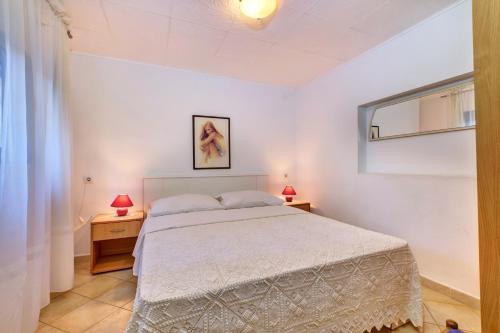Ένα ή περισσότερα κρεβάτια σε δωμάτιο στο Eco Secluded apartments Zabodarski