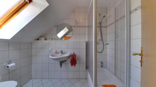 Phòng tắm tại Hotel Gasthof Lachner