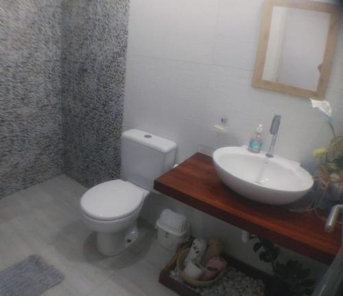 Bilik mandi di Apartamento Duplex beira Mar