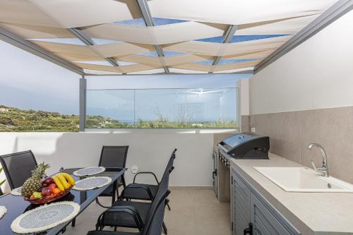 Φωτογραφία από το άλμπουμ του Blue Aura Villa, elegance & calm living, By ThinkVilla στη Μαγνησία
