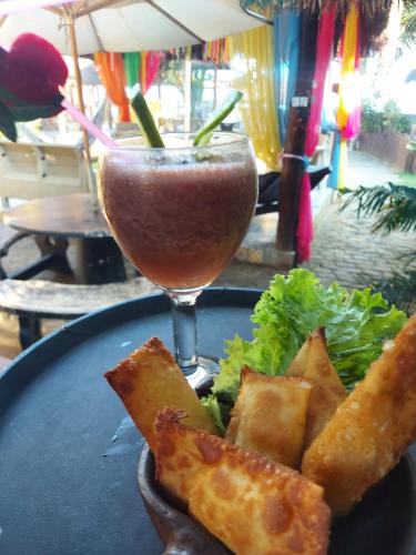 Makanan di atau berdekatan inn ini
