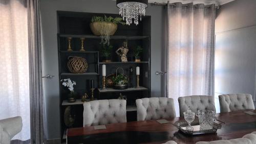 Χώρος καθιστικού στο Musanda Villa 413 Euphoria