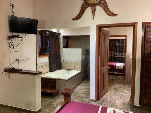 La Esmeralda – Photos 5