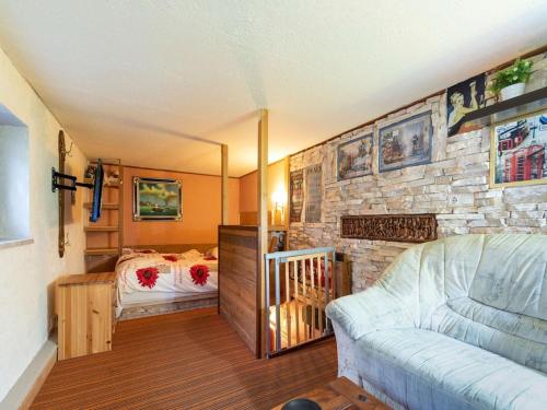 Postel nebo postele na pokoji v ubytování Charmante Ferienwohnung in Wismar mit Garten