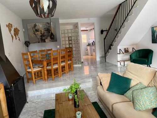 Χώρος καθιστικού στο Manilva Beach Casa de Pedro
