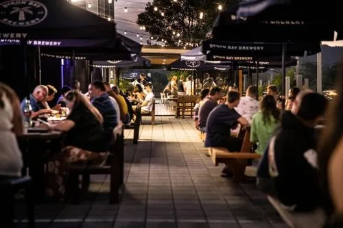 The Seaview Tavern Motel picture