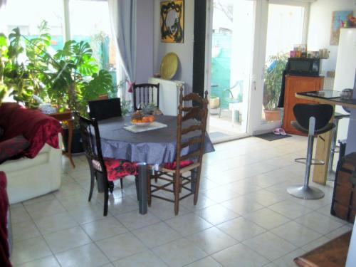 Η κουζίνα ή μικρή κουζίνα στο Chez Fanny Chambres d'hôtes