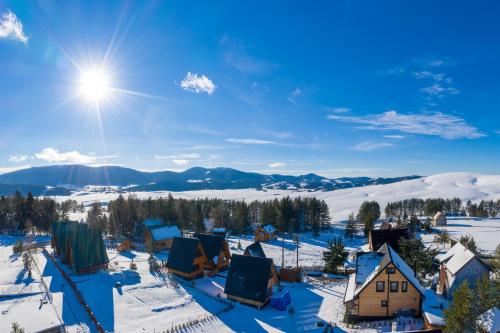 L'établissement Brvnare Lovor en hiver