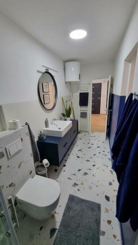 Koupelna v ubytování Apartman H8