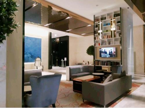 Khu vực lounge/bar tại Platinum Suites Klcc by Signature Apartment